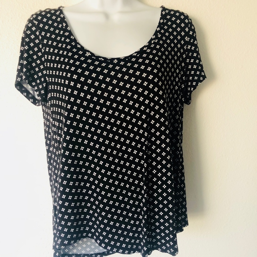 Ann Taylor black floral rayon tee - Picture 1 of 5